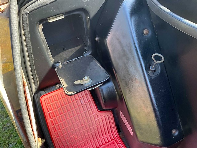 Hinomoto landbouwtractor 2 personen - collectors item - afbeelding 3 van  32