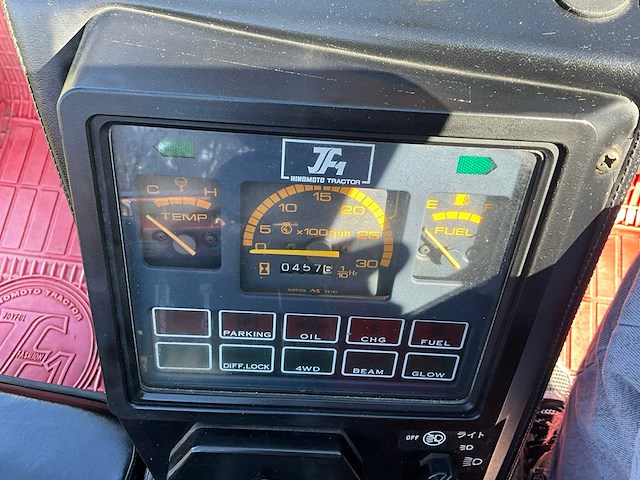 Hinomoto landbouwtractor 2 personen - collectors item - afbeelding 8 van  32