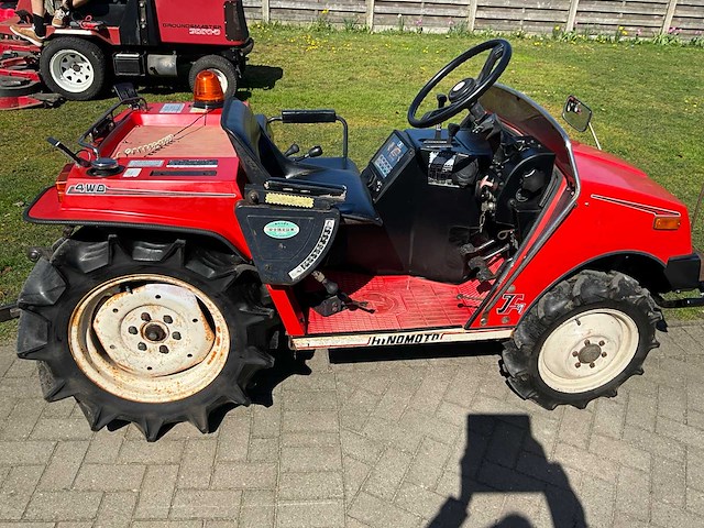 Hinomoto landbouwtractor 2 personen - collectors item - afbeelding 17 van  18