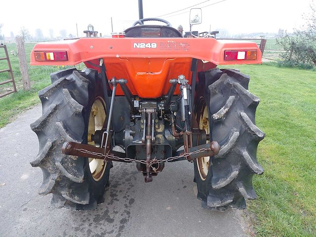 Hinomoto n249 minitractor - afbeelding 3 van  5