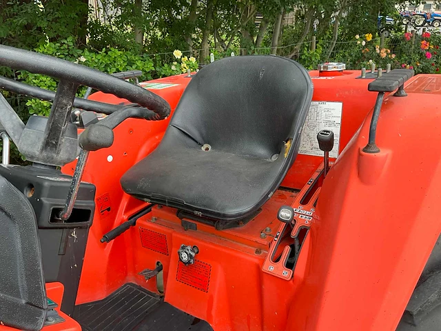 Hinomoto n249 minitractor - afbeelding 15 van  23