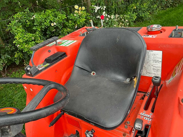 Hinomoto n249 minitractor - afbeelding 13 van  23