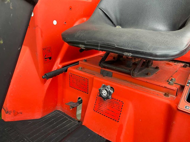 Hinomoto n249 minitractor - afbeelding 14 van  23