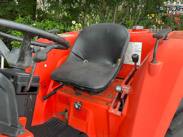 Hinomoto n249 minitractor - afbeelding 15 van  23