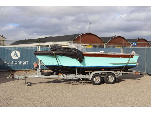 Historische arcangeli enrico houten motorboot (v8) uit 1966 (riva junior-look) - afbeelding 1 van  1