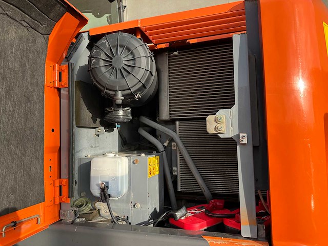 Hitachi - 2012 - zx145w-3 - banden graafmachine - afbeelding 31 van  47