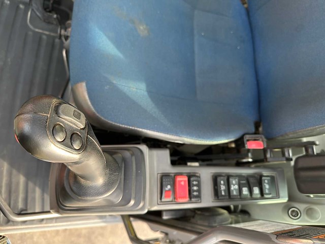 Hitachi - 2012 - zx145w-3 - banden graafmachine - afbeelding 40 van  47