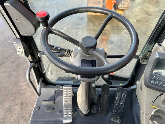 Hitachi - 2012 - zx145w-3 - banden graafmachine - afbeelding 41 van  47