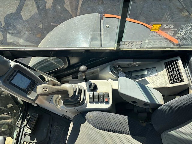 Hitachi - 2015 - zaxis 33u yanmar - rupsgraafmachine - afbeelding 3 van  9