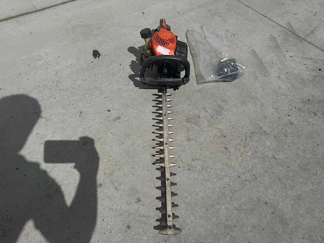 Hitachi - ch22ebp2 - hedge trimmer - afbeelding 4 van  9