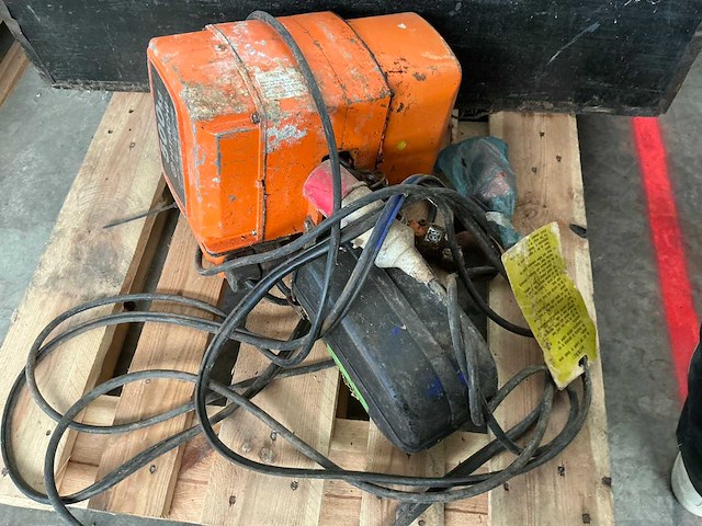 Hitachi 1/2sh2 elektrische kettingtakel - afbeelding 1 van  6