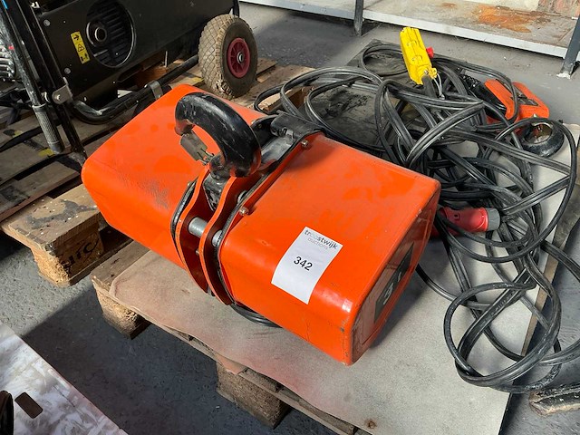 Hitachi 3f elektrische kettingtakel - afbeelding 2 van  5