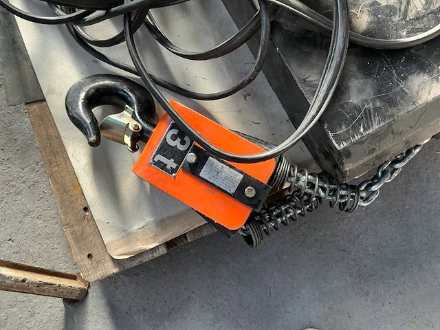 Hitachi 3f elektrische kettingtakel - afbeelding 4 van  5