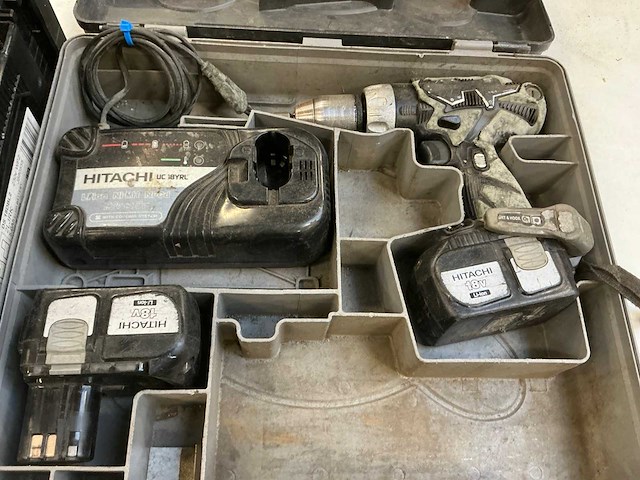 Hitachi accu-schroefboormachine (3x) - afbeelding 2 van  8