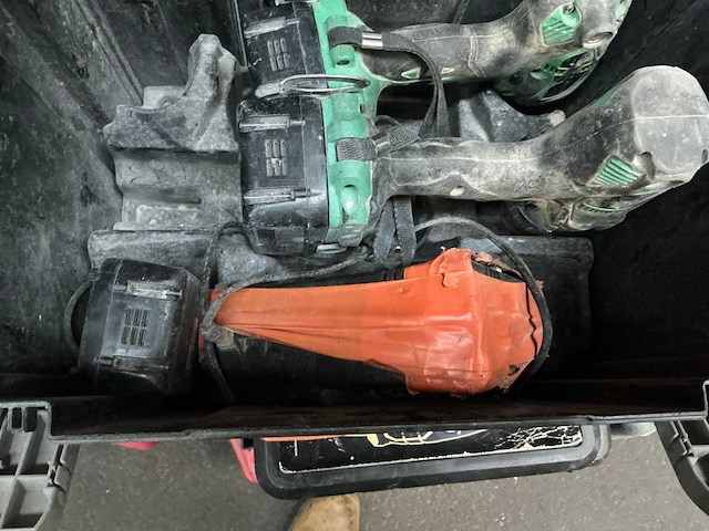 Hitachi accu schroefmachine (2x) - afbeelding 3 van  4