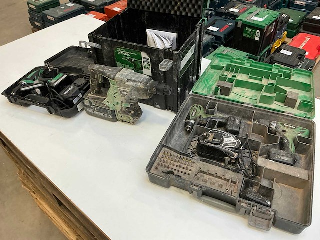 Hitachi accugereedschap (3x) - afbeelding 1 van  9