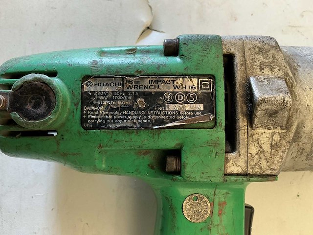 Hitachi afkortcirkelzaagmachine + slagmoersleutel (2x) - afbeelding 3 van  4