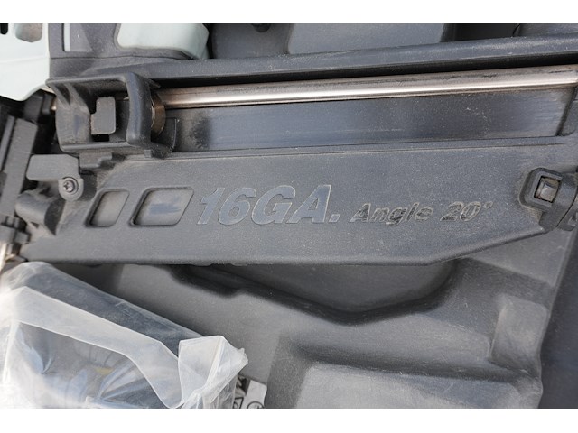 Hitachi betontacker nt65gb - afbeelding 7 van  11