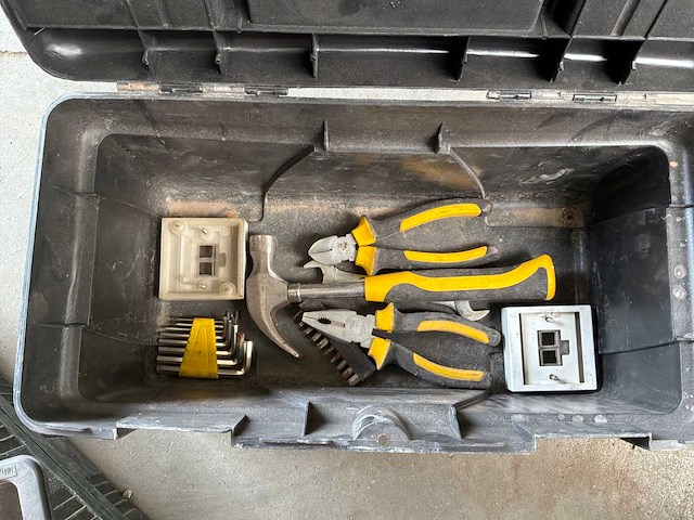 Hitachi boorhamer en cirkelzaag - afbeelding 6 van  17