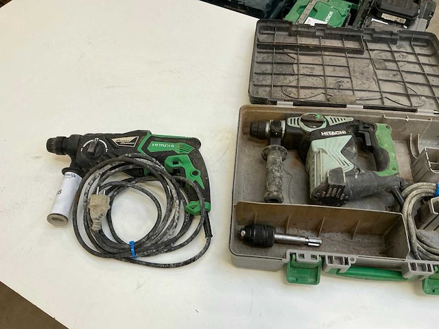 Hitachi boormachine (2x) - afbeelding 1 van  6