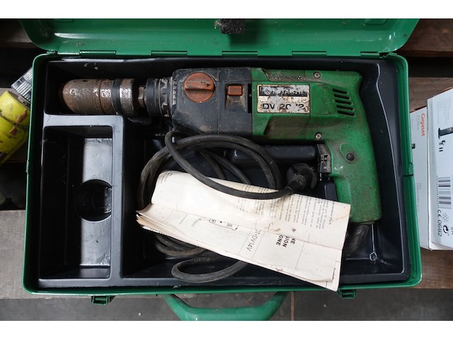 Hitachi boormachine in metalen koffer - afbeelding 1 van  4
