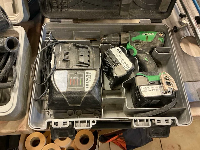 Hitachi boormachine - afbeelding 1 van  2