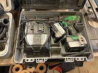 Hitachi boormachine