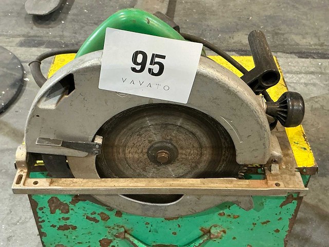 Hitachi c 9u cirkelzaagmachine - afbeelding 1 van  4