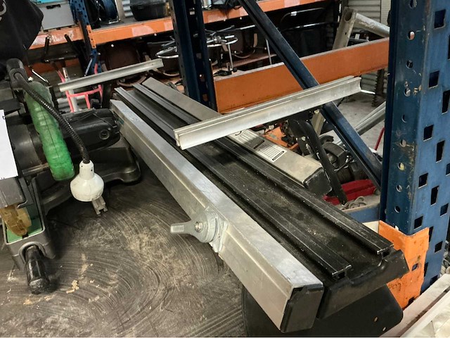 Hitachi c8fshe afkortcirkelzaagmachine - afbeelding 3 van  8