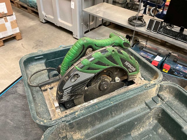 Hitachi c9u2 cirkelzaagmachine - afbeelding 4 van  9