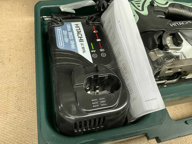 Hitachi cj 18dl decoupeerzaag - afbeelding 2 van  4
