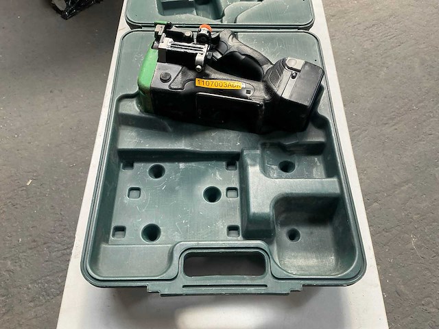 Hitachi cl 14dsl draadeindknipper - afbeelding 1 van  6