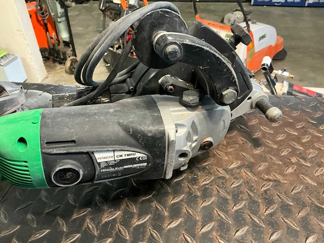 Hitachi cm7mru sleuvenfreesmachine - afbeelding 4 van  6
