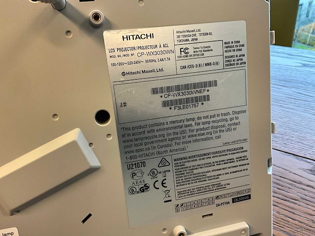 Hitachi cp-wx3030wn projector - afbeelding 5 van  6