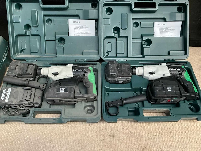 Hitachi dh 24dvc boorhamer (2x) - afbeelding 1 van  4