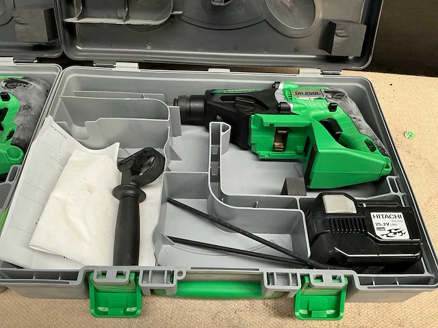 Hitachi dh 25dl boorhamer (2x) - afbeelding 4 van  5