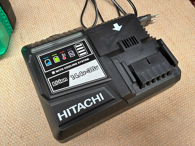 Hitachi dh36dbl accu boorhamer + dust extractor - afbeelding 8 van  11