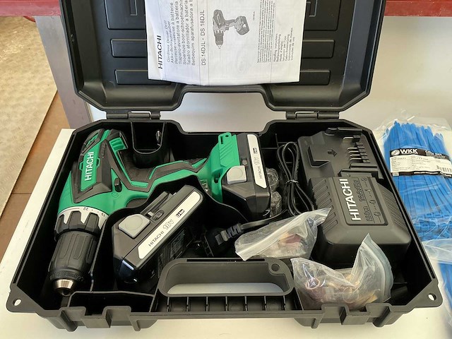 Hitachi ds 18djl schroefboormachine - afbeelding 1 van  1