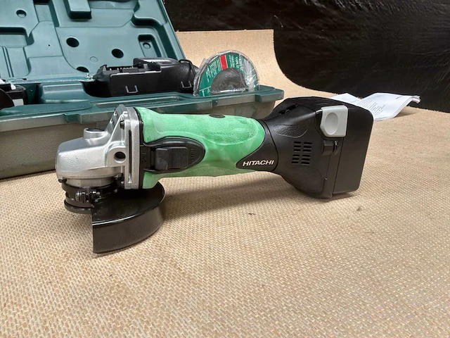 Hitachi g14 dsl haakse slijpmachine - afbeelding 1 van  6