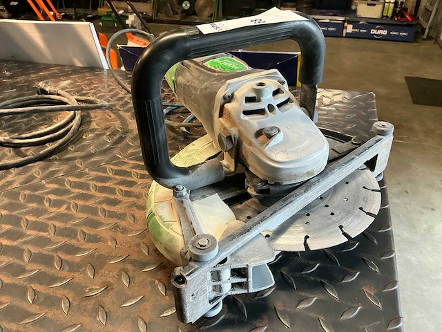 Hitachi g23sr haakse slijpmachine - afbeelding 3 van  4