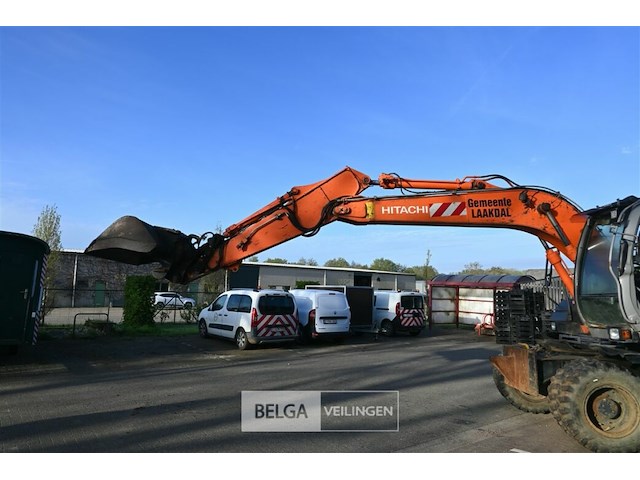 Hitachi graafmachine - afbeelding 4 van  19