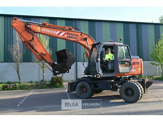 Hitachi graafmachine - afbeelding 9 van  19