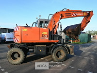 Hitachi graafmachine - afbeelding 14 van  19