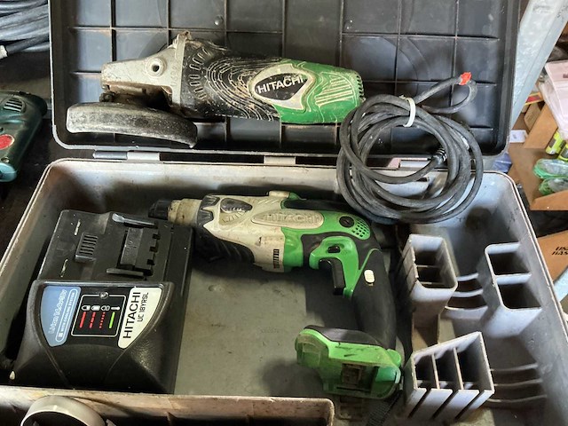 Hitachi haakse slijpmachine + accu boormachine (2x) - afbeelding 1 van  4