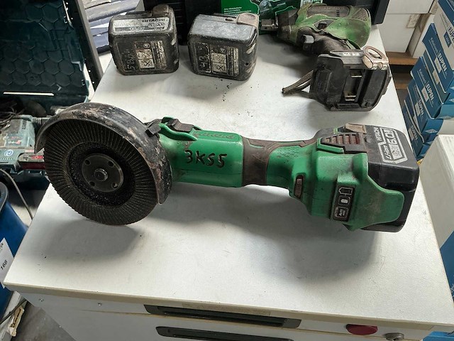 Hitachi haakse slijpmachine / slagmoersleutel - afbeelding 4 van  11