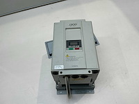Hitachi j300 075hfe4 frequentieregelaar - afbeelding 3 van  7