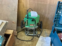 Hitachi m12v bovenfrees