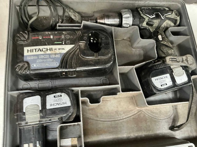 Hitachi slagmoersleutel - afbeelding 1 van  4