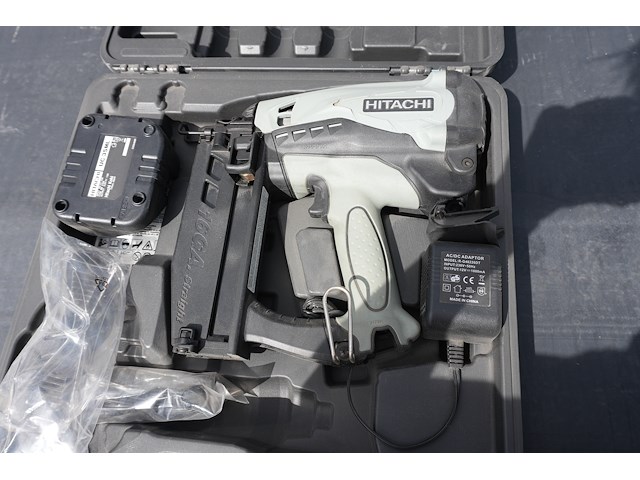 Hitachi tacker nt65gs - afbeelding 1 van  10