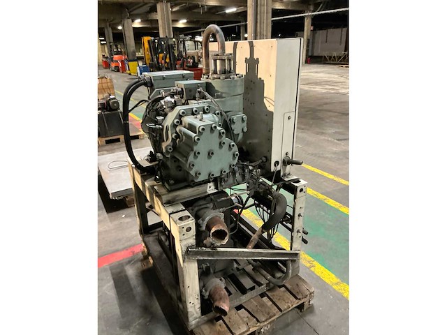 Hitachi waterkoeler - afbeelding 3 van  6